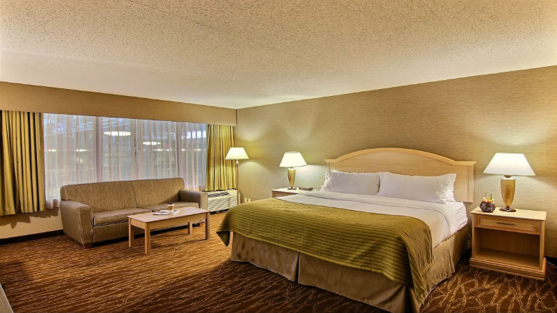 Feel at Home in Hotel Suites in Fargo, ND