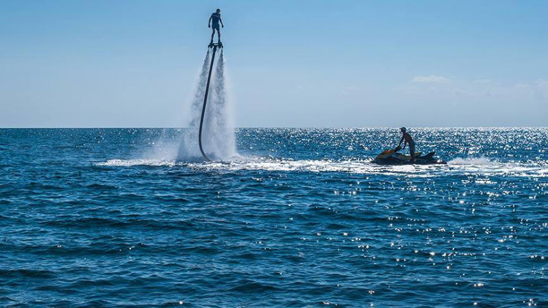 4 Reasons You Should Give Flyboarding a Try