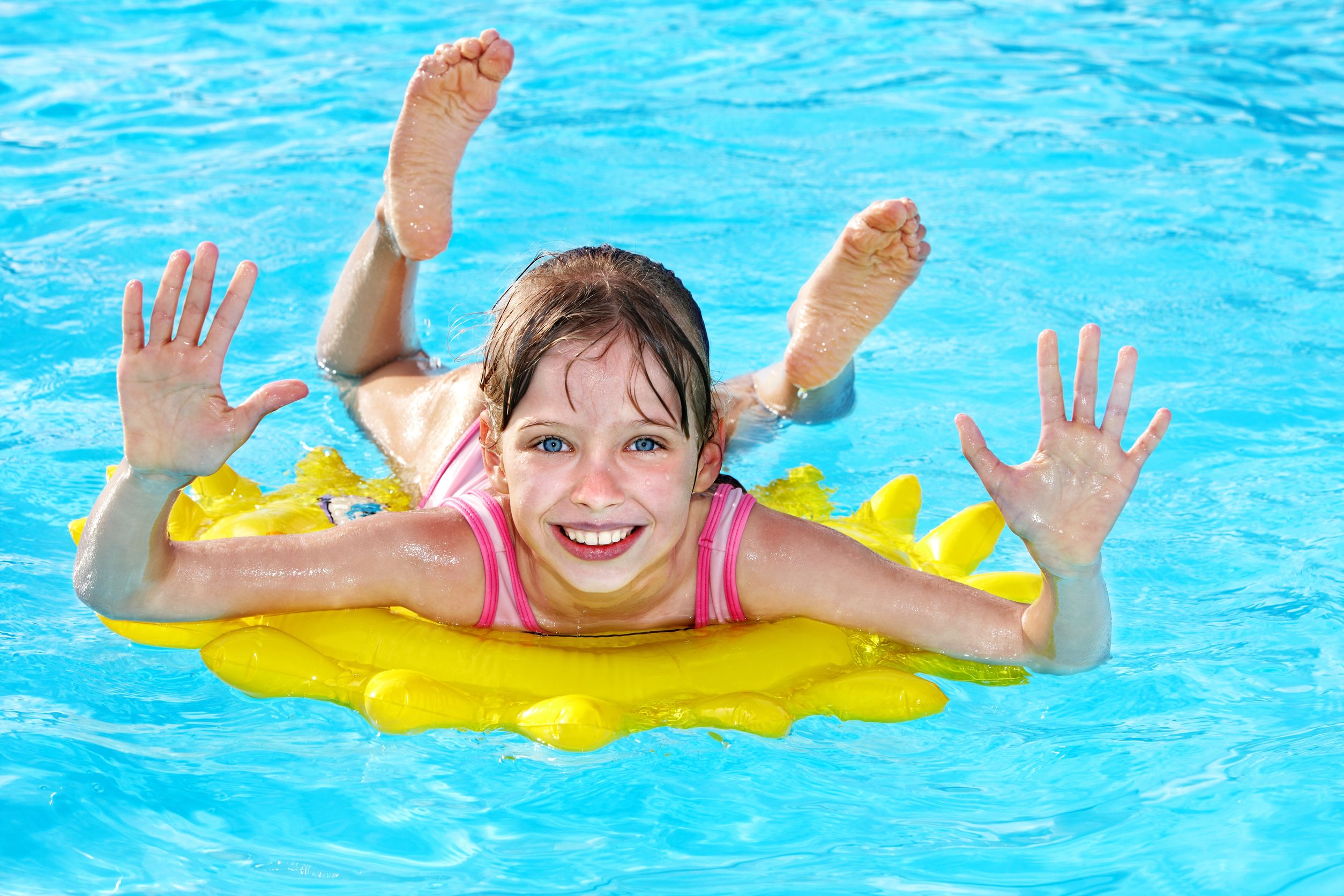 Give Your Children Swim Lessons in Texas and Enjoy its Many Benefits