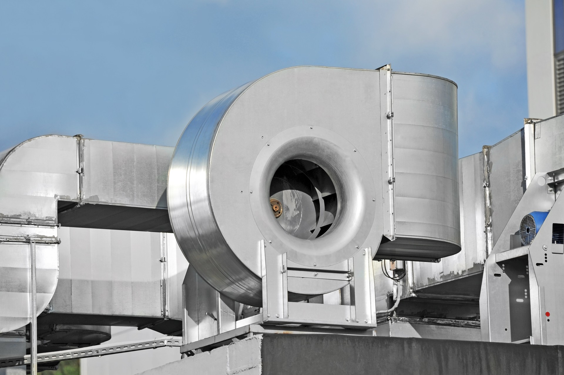 Why You Need Expert Exhaust Ventilation Fan Installation in NY