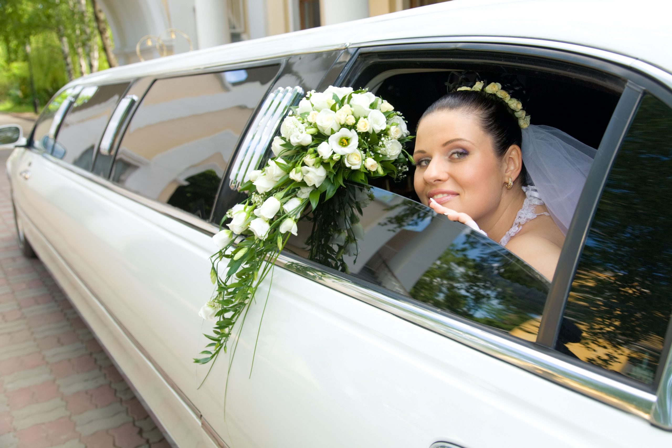 Why It’s Worth Investing in a Wedding Limo in Hartford, CT