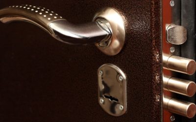 Navigating the Services of a Local Locksmith in Madison, WI: What to Expect